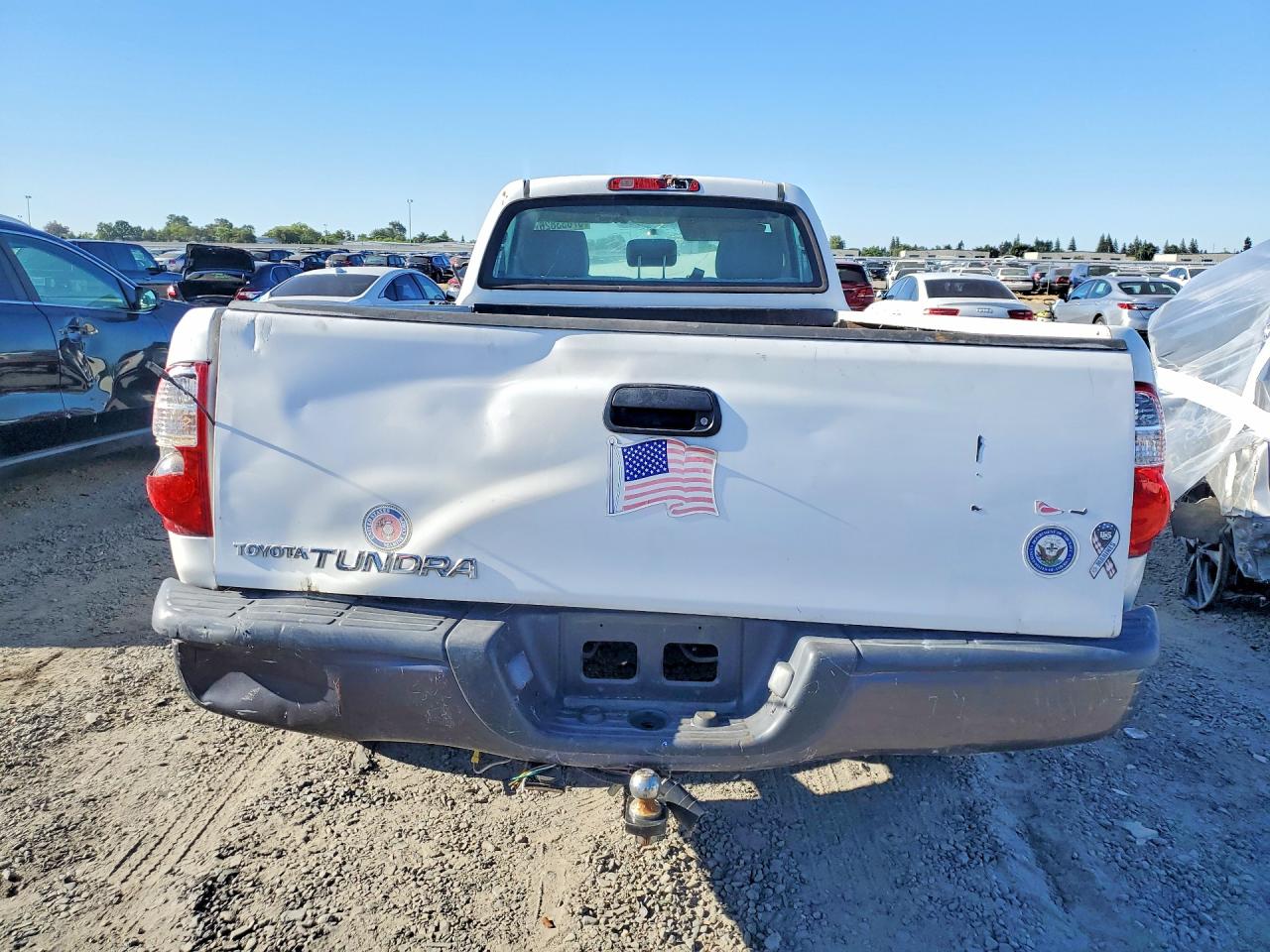 2006 Toyota Tundra Base Белый vin: 5TBJU32136S472837