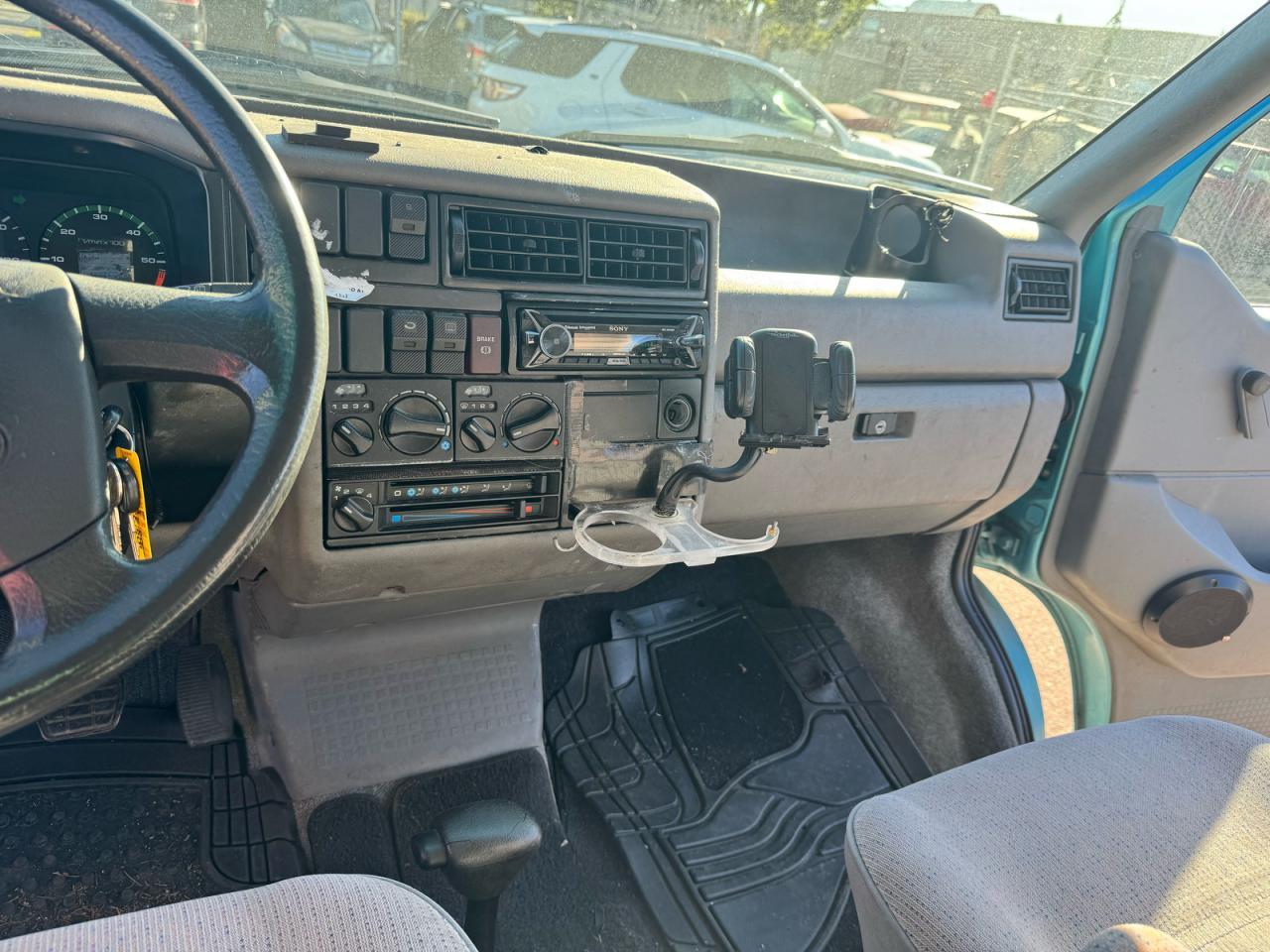 1993 Volkswagen Eurovan Mv Blue vin: WV2MC0705PH050470