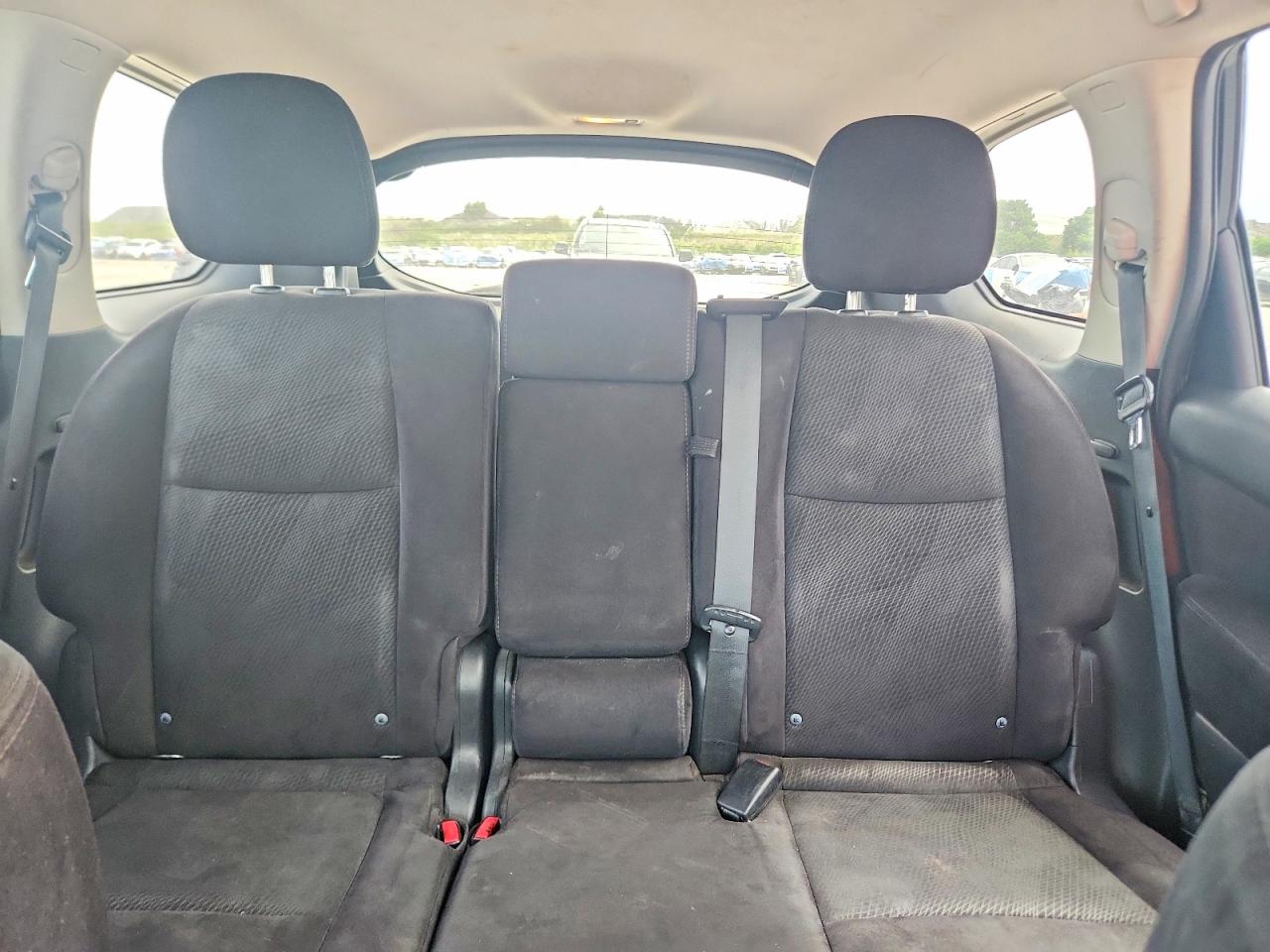2014 Nissan Pathfinder Sv Серебряный vin: 5N1AR2MMXEC651902