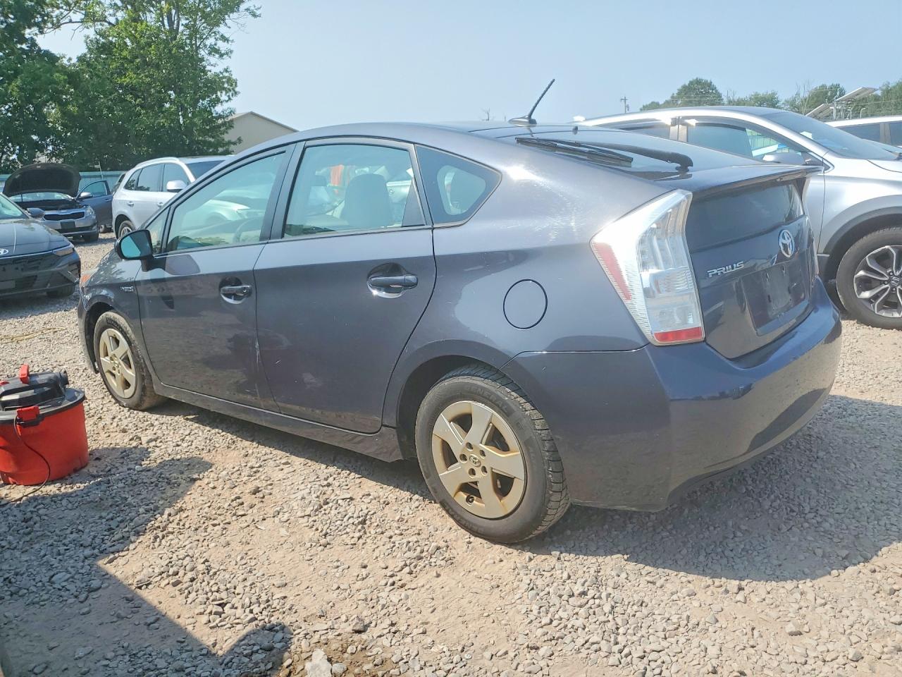 2011 Toyota Prius Gray vin: JTDKN3DU2B5356142