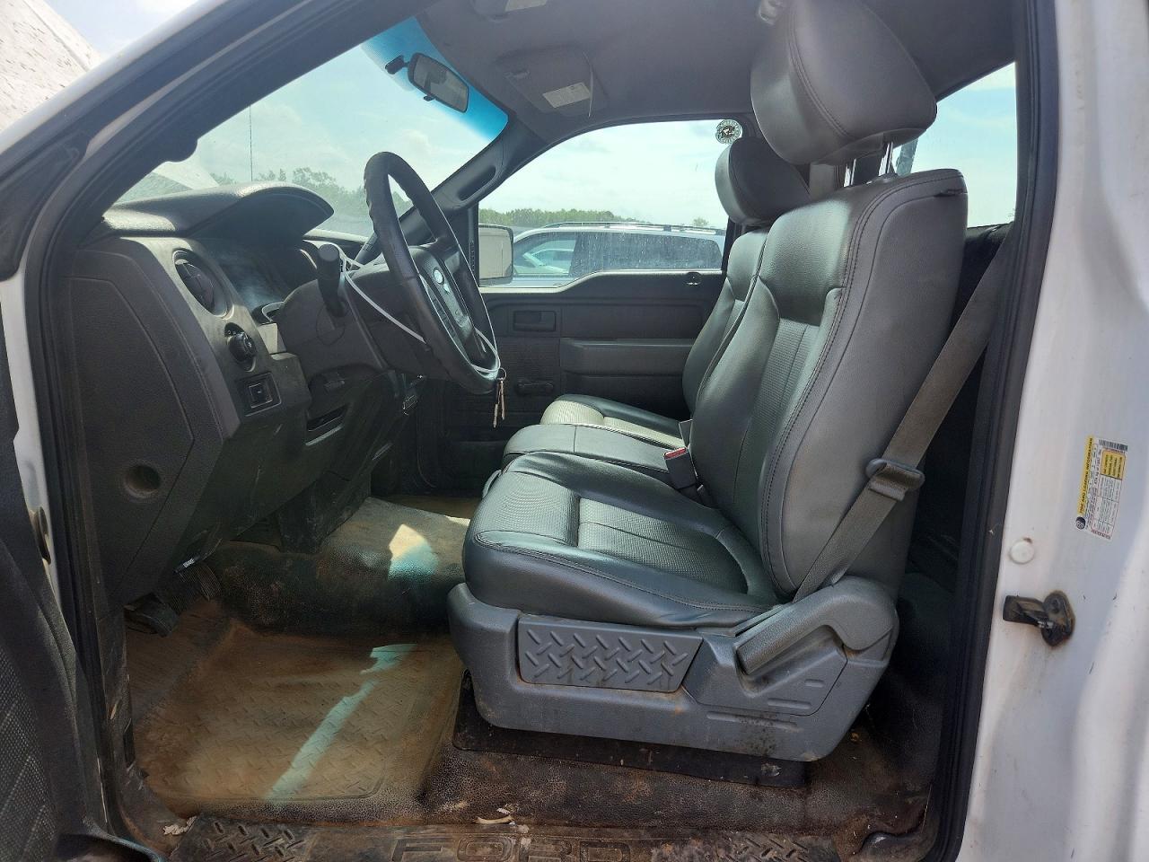 2013 Ford F150 Белый vin: 1FTMF1CM9DKG03916