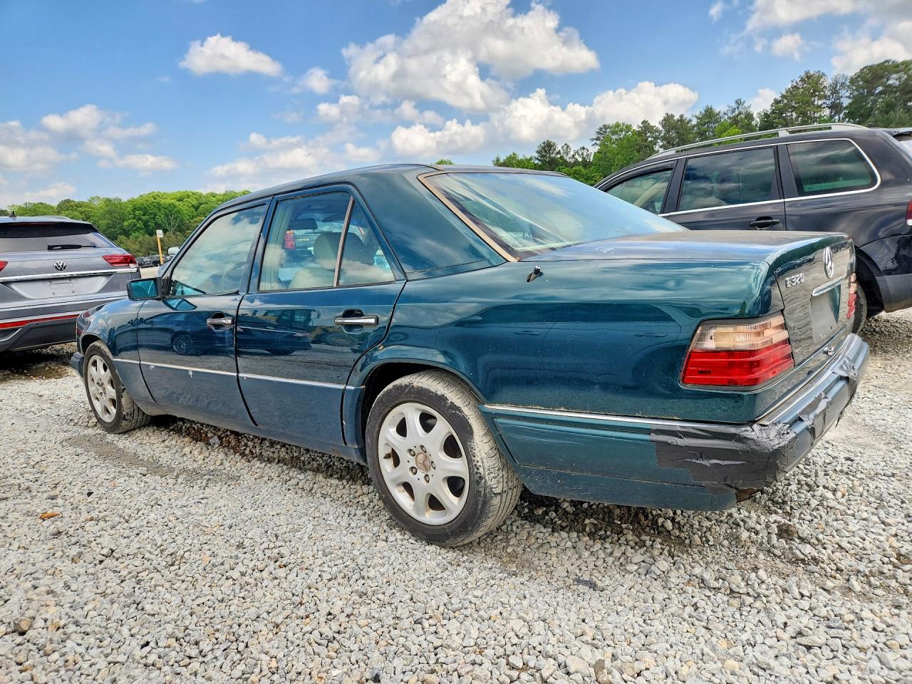 1995 Mercedes-benz E 320 Base Зеленый vin: WDBEA32E2SC167876