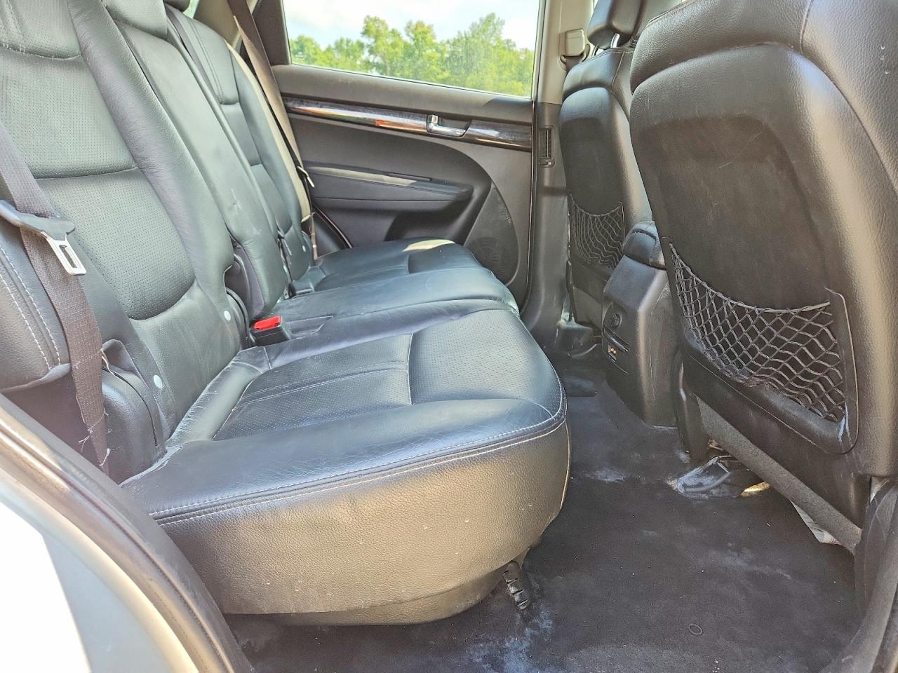 2011 Kia Sorento Ex Silver vin: 5XYKU4A26BG011666