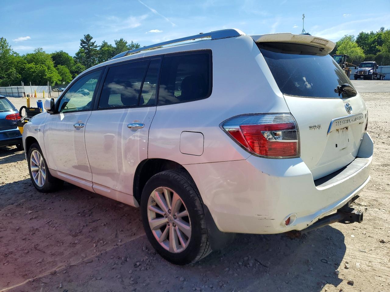 2008 Toyota Highlander Hybrid Limited White vin: JTEEW44A882001505