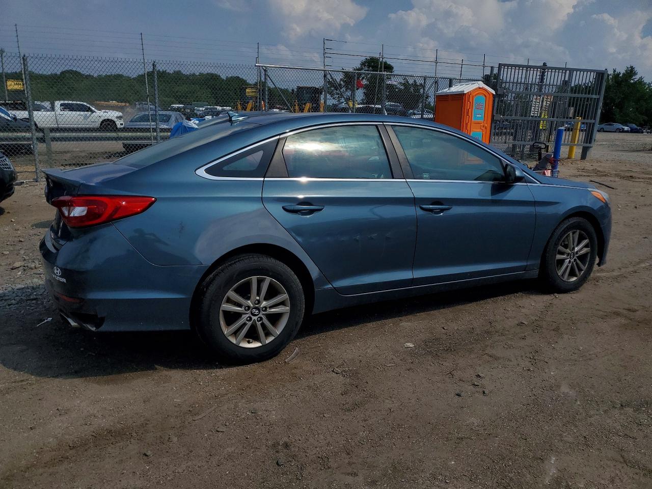 2015 Hyundai Sonata Blue vin: 5NPE24AF7FH144442