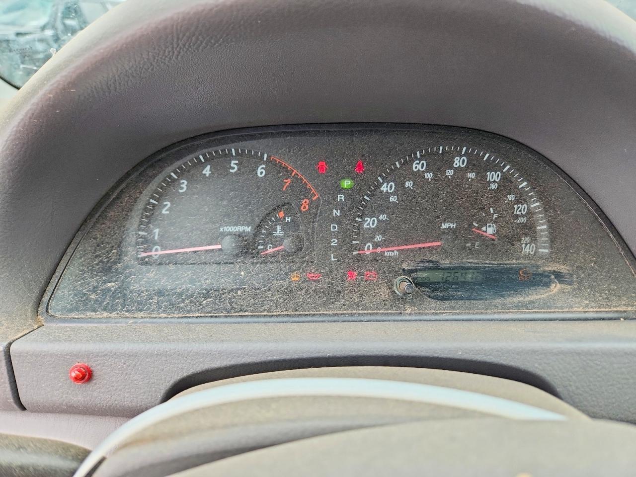 2003 Toyota Camry Le Maroon vin: 4T1BE32K53U766423