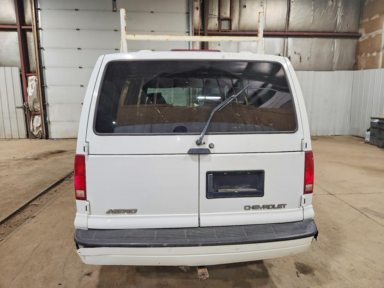 2001 Chevrolet Astro Белый vin: 1GNEL19W41B126899
