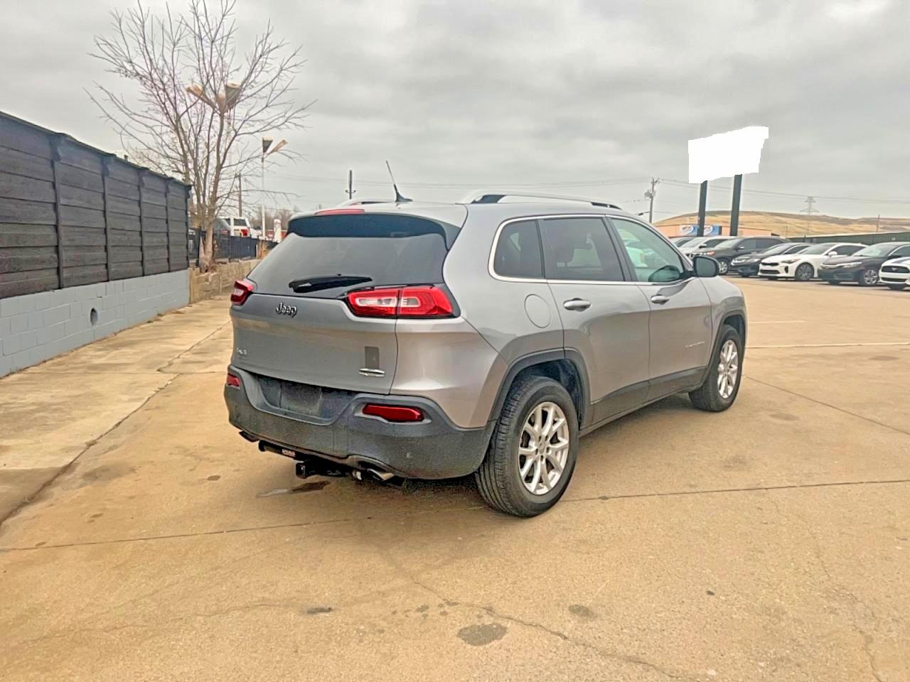 2014 Jeep Cherokee Latitude Серый vin: 1C4PJMCS3EW108049