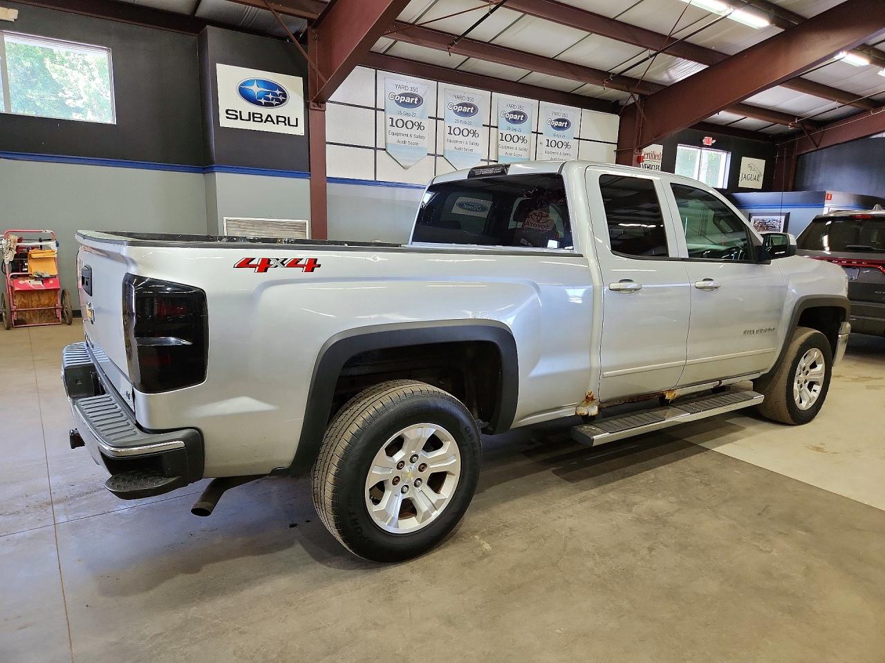2015 Chevrolet Silverado K1500 Lt Серебряный vin: 1GCVKREC2FZ288731