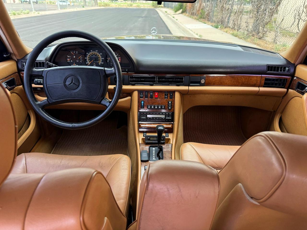 1986 Mercedes-benz 560 560sel Maroon vin: WDBCA3902GA206649