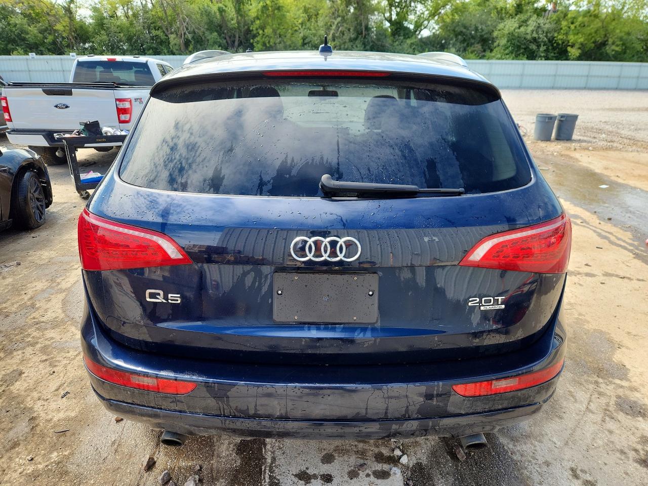2011 Audi Q5 Premium Plus Blue vin: WA1LFAFP3BA033328