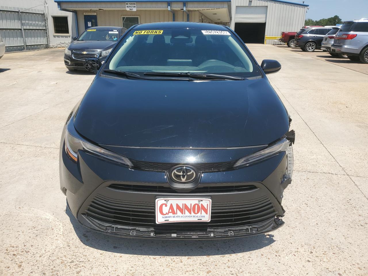 2025 Toyota Corolla Le Black vin: 5YFB4MDE4SP340979 Damage: Front Bumper/Cover, Broken, Replacement Required