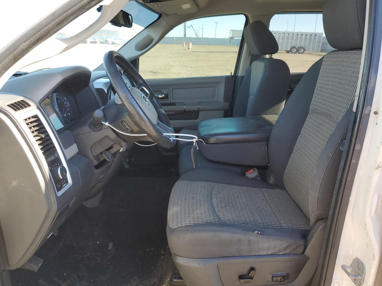 2009 Dodge Ram 1500 White vin: 1D3HV13T49S705067