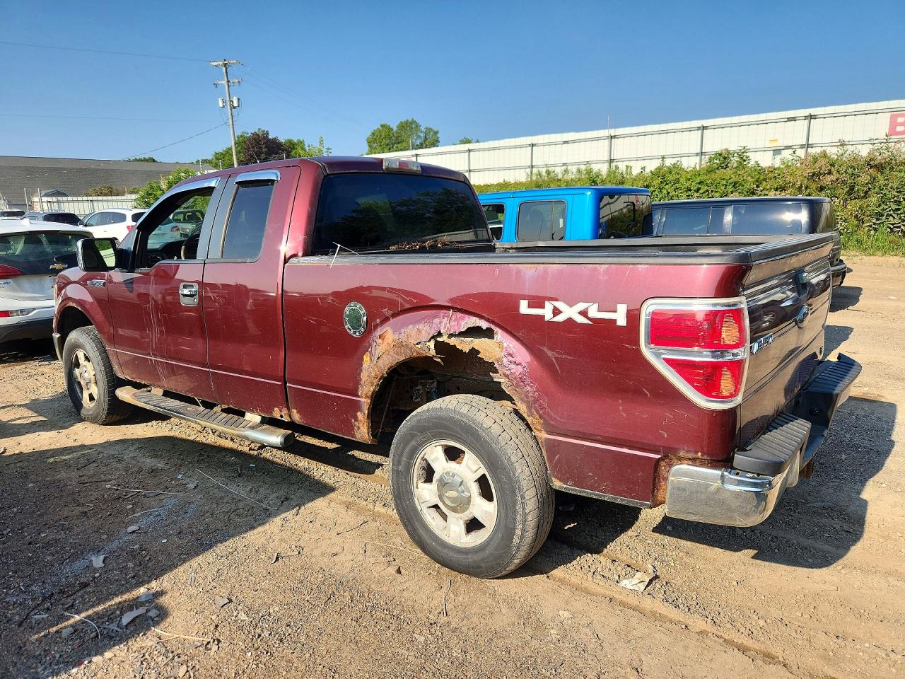 2010 Ford F150 Super Cab Burgundy vin: 1FTFX1EV9AFA86469