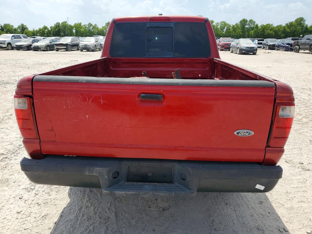 2003 Ford Ranger Red vin: 1FTYR10D23PB88646