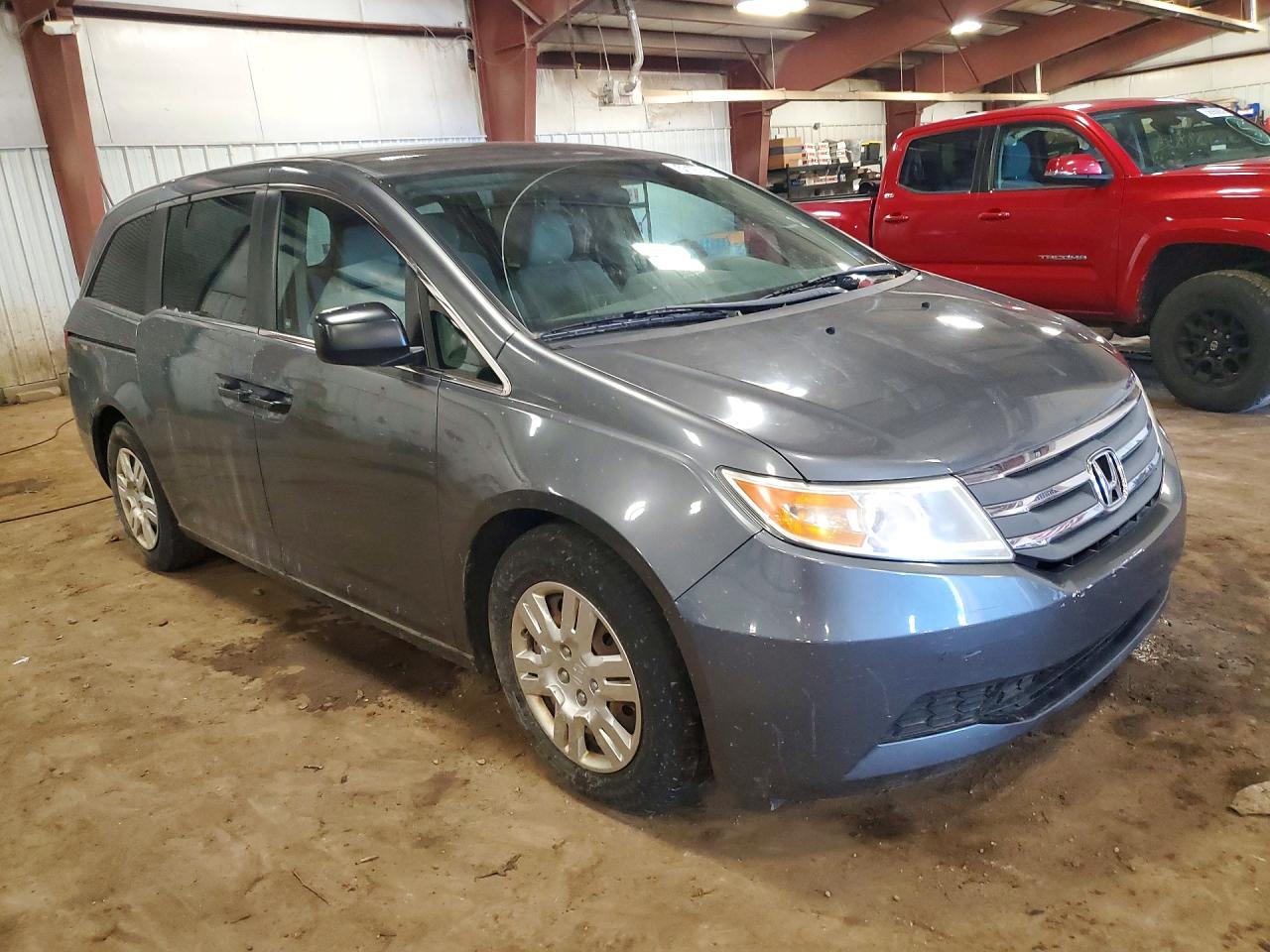2012 Honda Odyssey Lx Серый vin: 5FNRL5H22CB114945