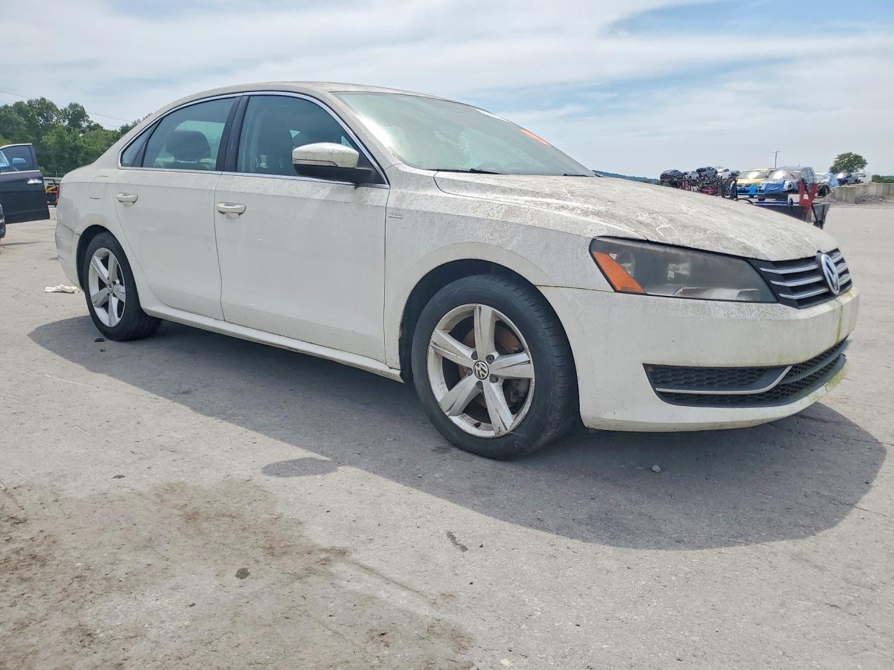 2014 Volkswagen Passat S White vin: 1VWAS7A34EC047387