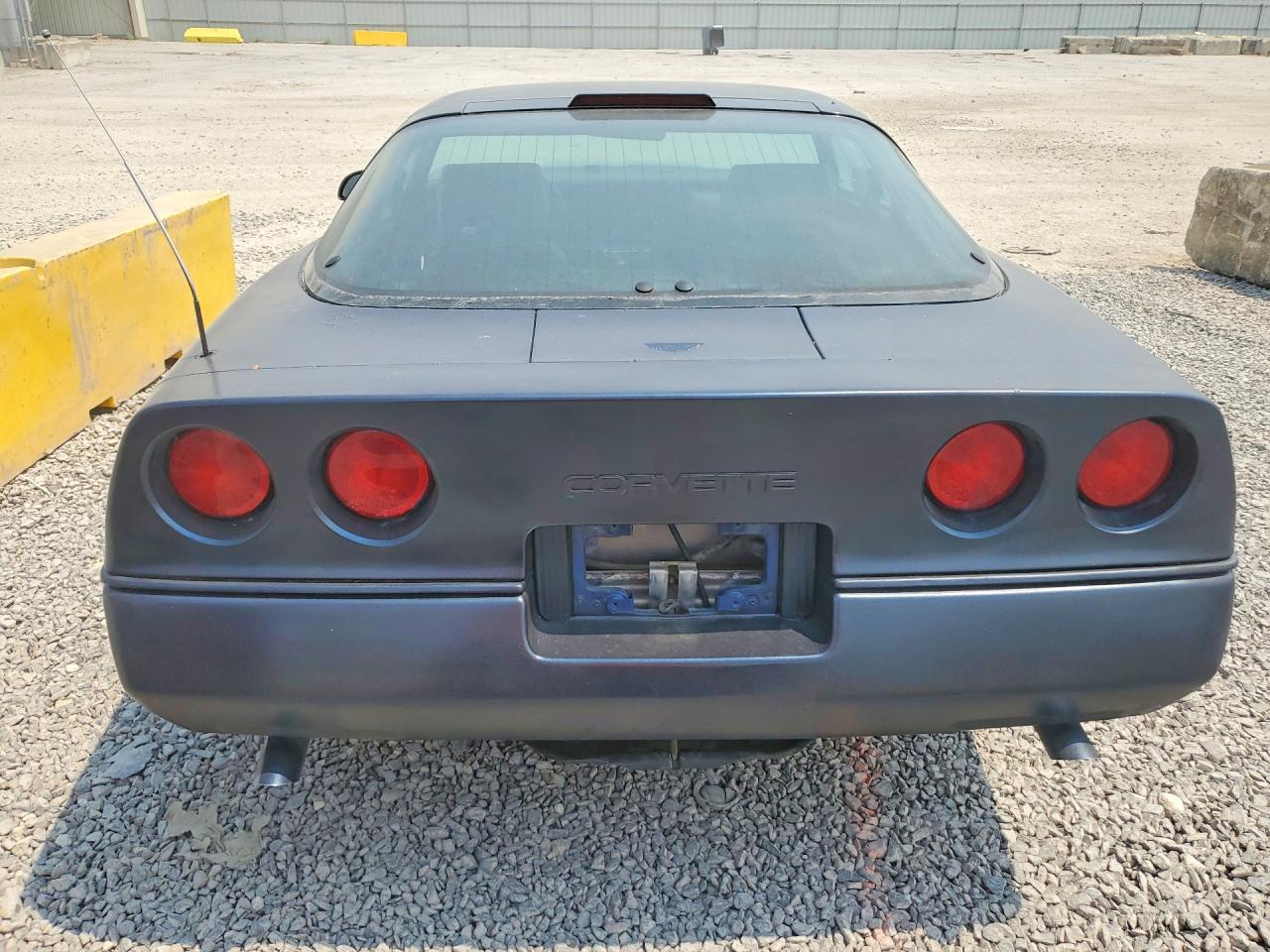 1989 Chevrolet Corvette Blue vin: 1G1YY2184K5100077