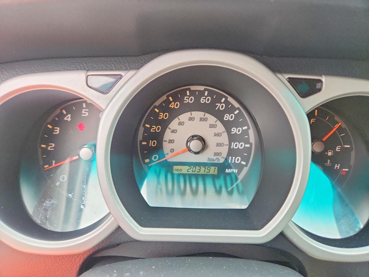 2004 Toyota 4runner Sr5 Silver vin: JTEBU14RX40039837