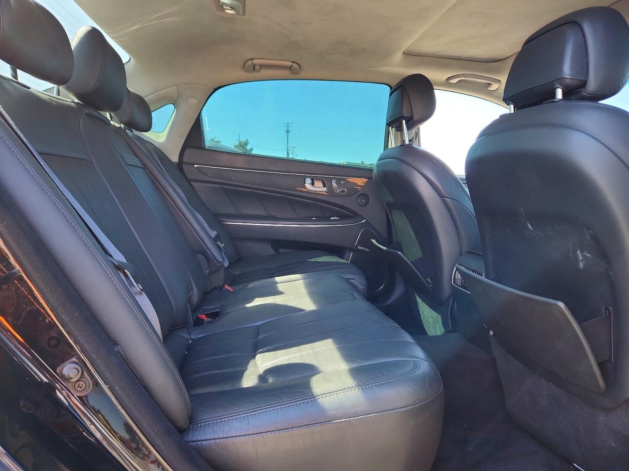 2013 Hyundai Equus Signature Black vin: KMHGH4JH2DU064344