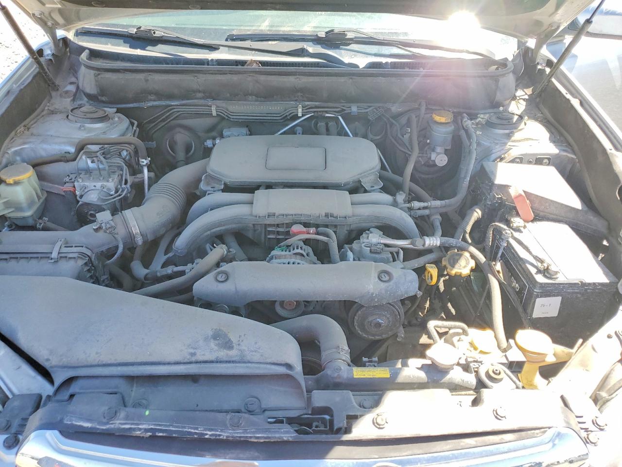 2012 Subaru Outback 2.5i Premium Silver vin: 4S4BRBGC0C3292628
