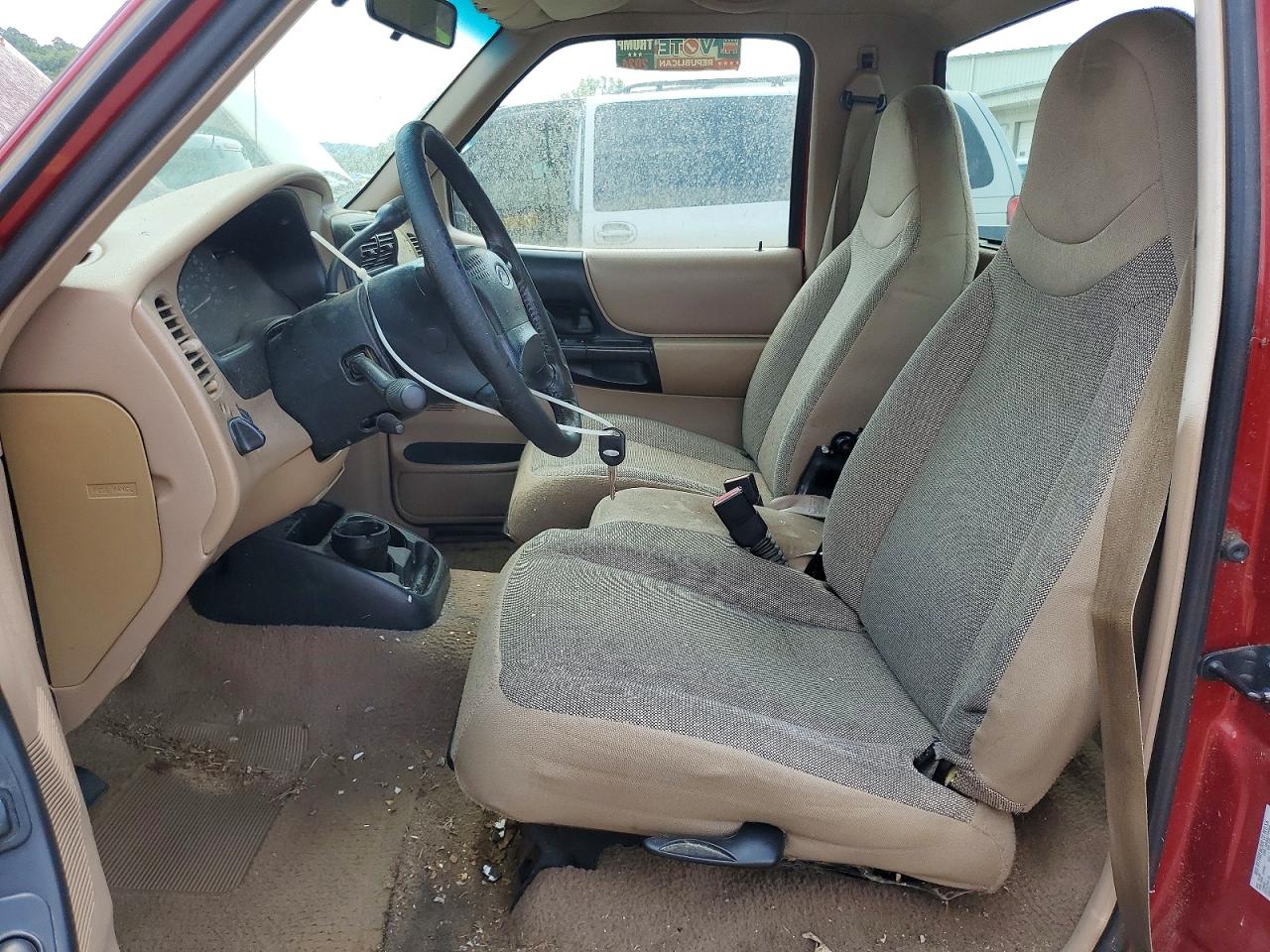 2001 Ford Ranger Red vin: 1FTYR10U91TA75491