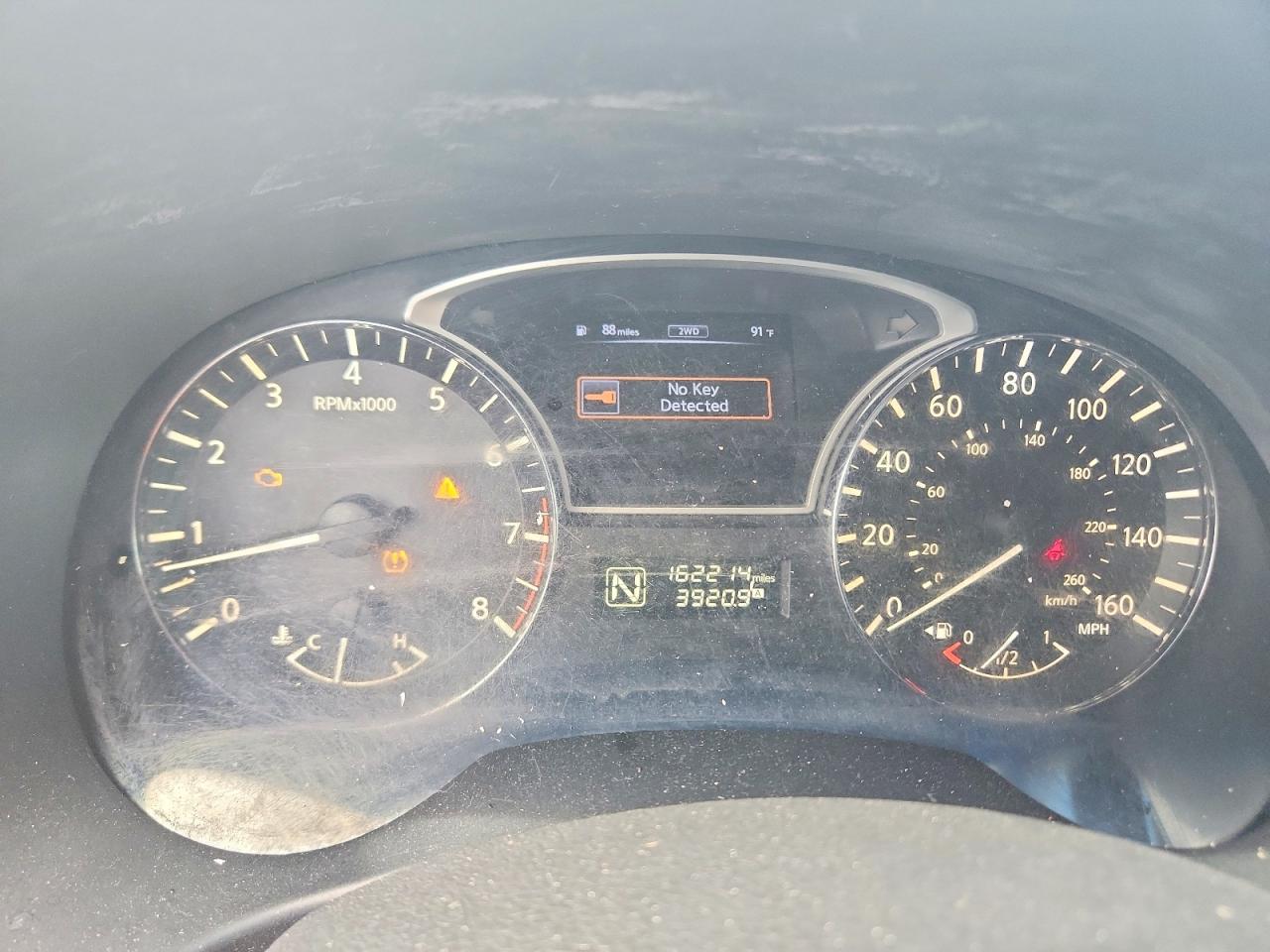 2014 Nissan Pathfinder Sv Серебряный vin: 5N1AR2MMXEC651902