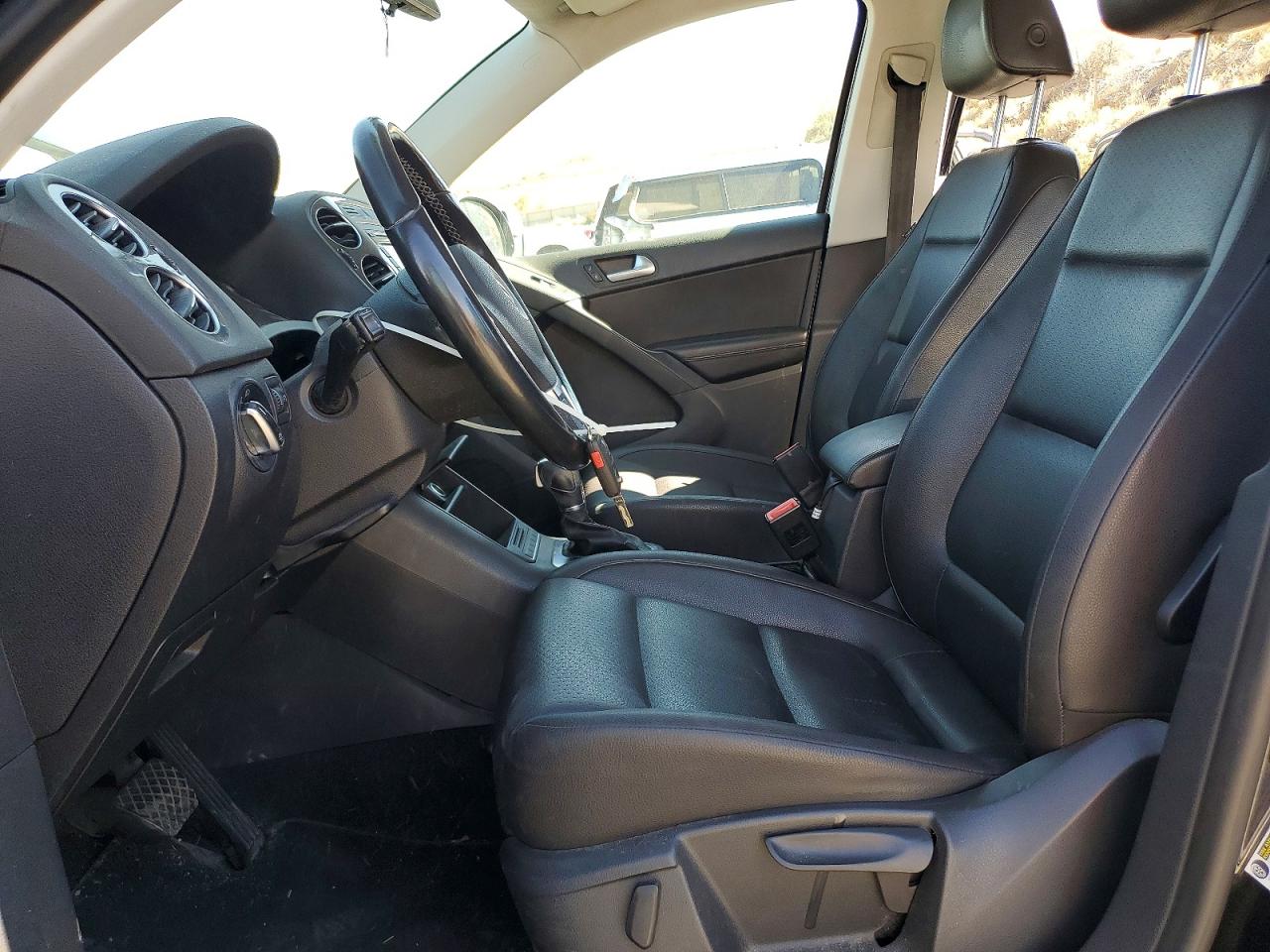 2012 Volkswagen Tiguan S Black vin: WVGBV7AX4CW518544
