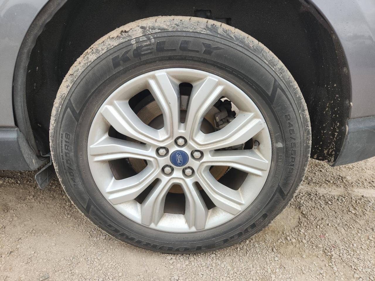 2022 Ford Edge Titanium Gray vin: 2FMPK4K93NBA32891 Damage: Left Rear Tire, Worn, Replacement Required
