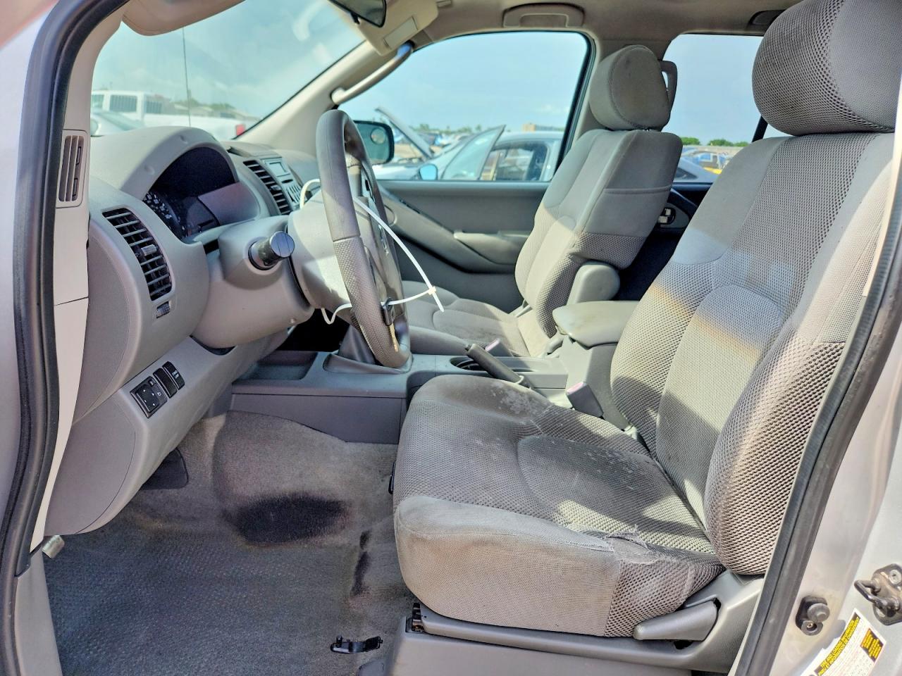 2006 Nissan Frontier Se Silver vin: 1N6AD07U76C430002