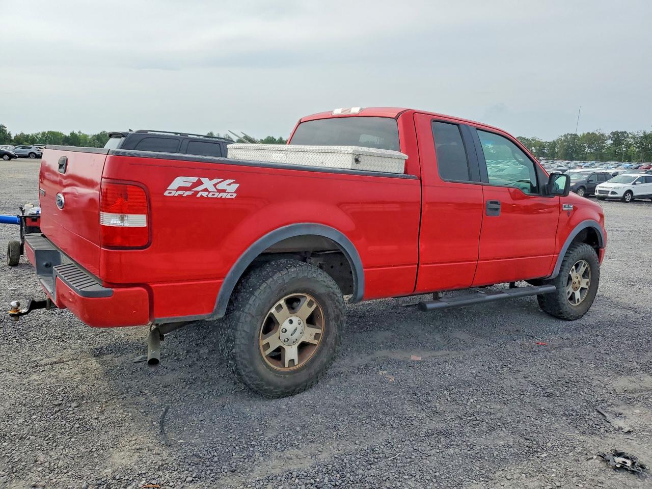 2005 Ford F150 Red vin: 1FTPX145X5FB75995