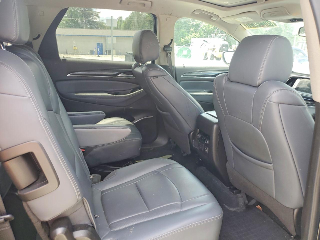 2021 Buick Enclave Essence Угольный vin: 5GAEVAKW9MJ142721