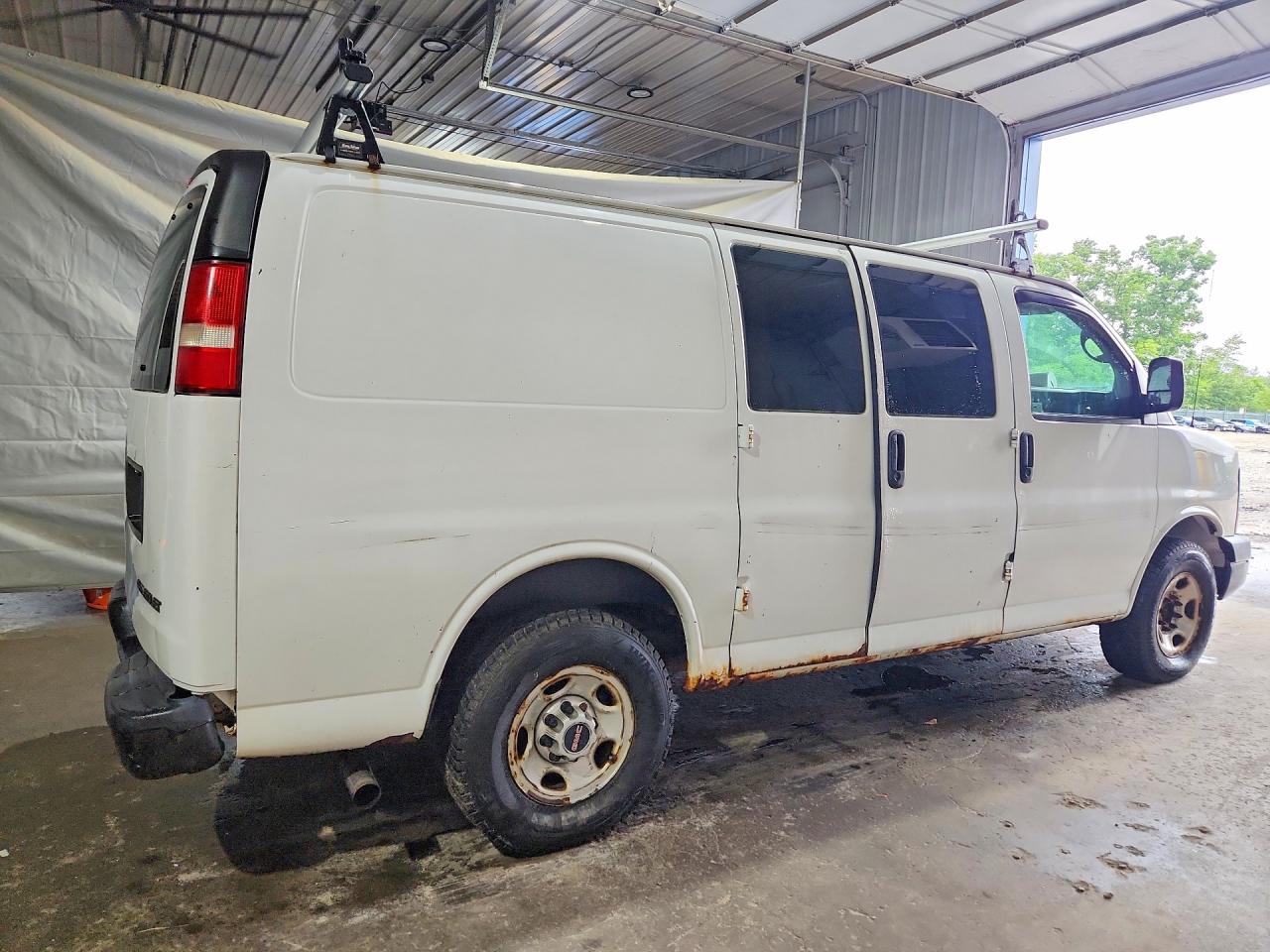 2011 Gmc Savana G2500 Белый vin: 1GTW7FBA2B1114965