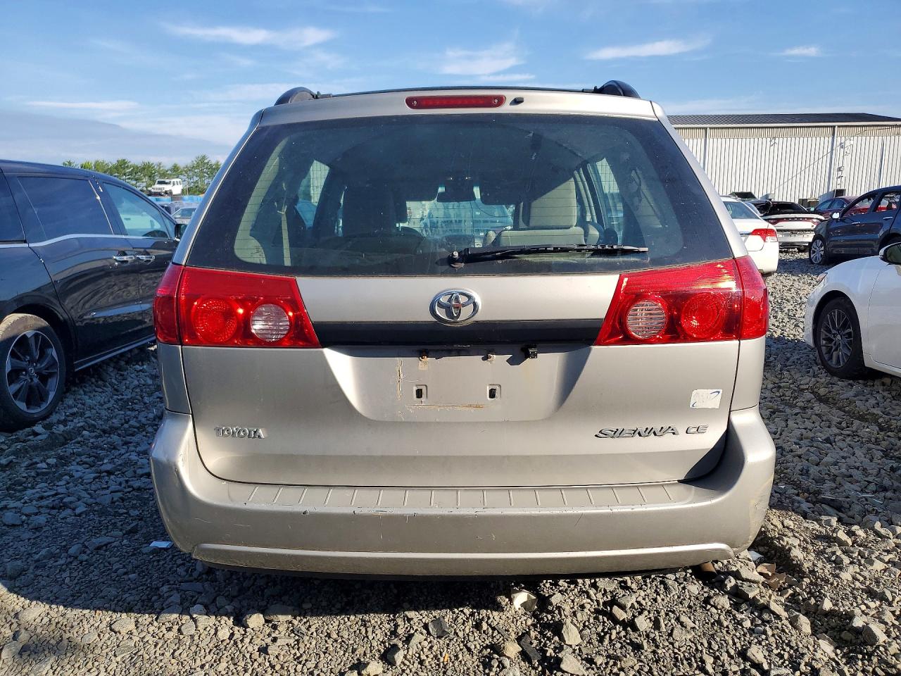 2009 Toyota Sienna Ce 7-passenger Серебряный vin: 5TDZK23C69S280617