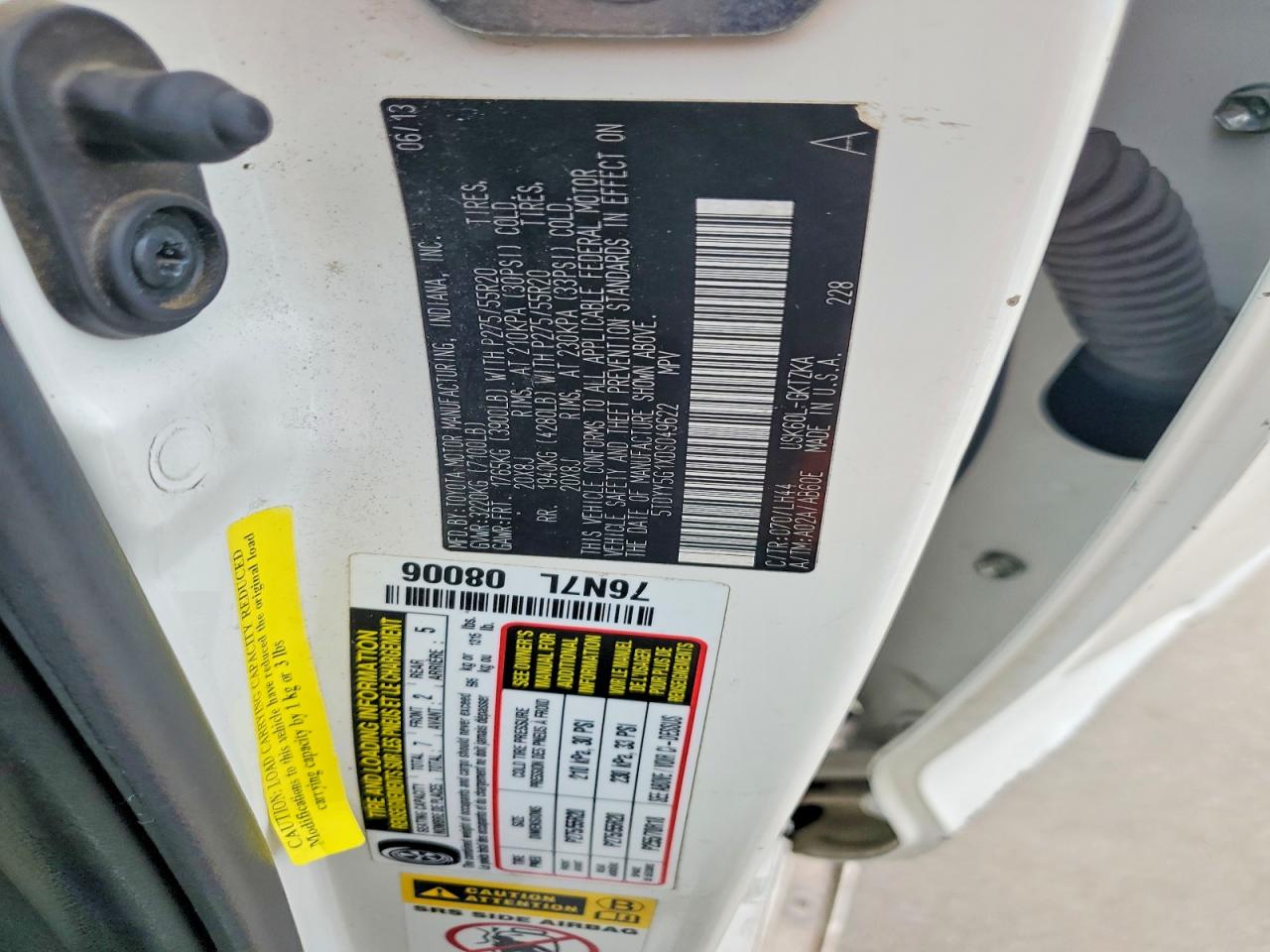 2013 Toyota Sequoia Platinum White vin: 5TDYY5G1XDS049622