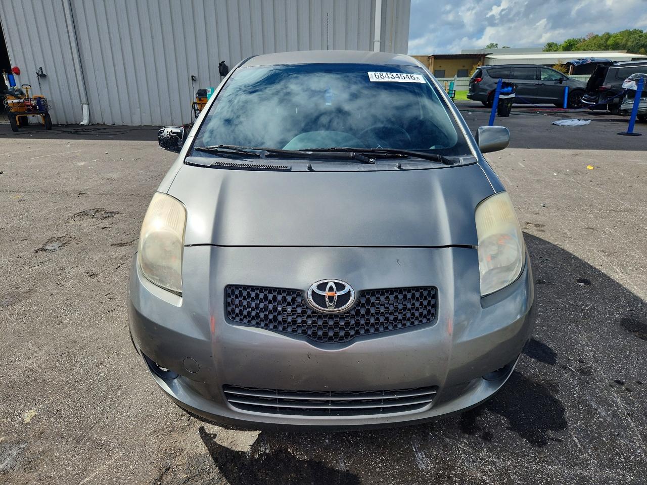2008 Toyota Yaris S Gray vin: JTDJT923085156609