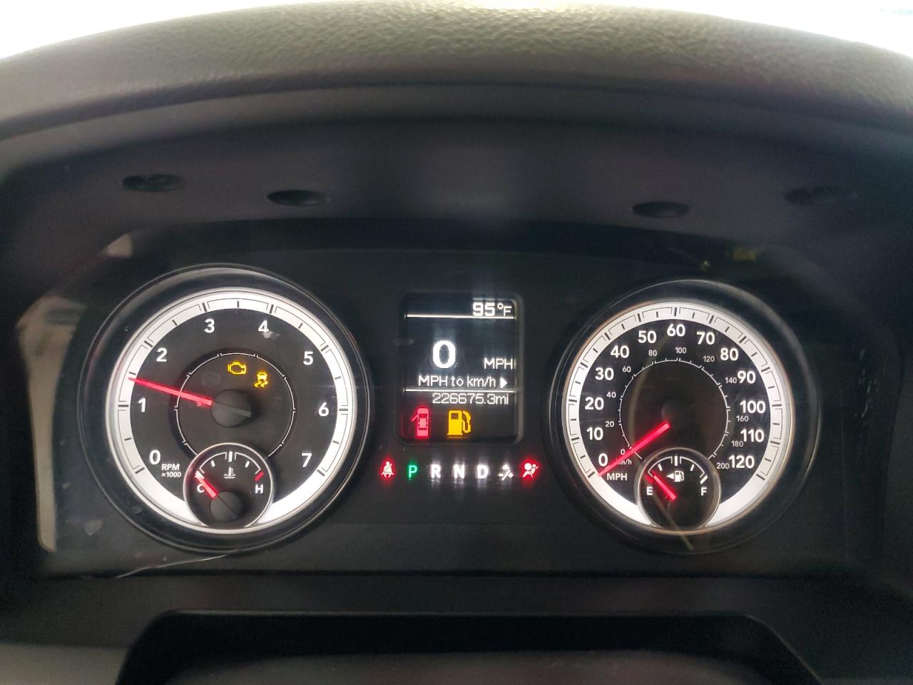 2014 Ram 2500 St White vin: 3C6TR5HT3EG258862