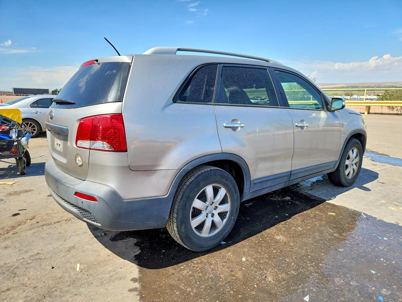 2013 Kia Sorento Lx Серебряный vin: 5XYKT3A68DG418293