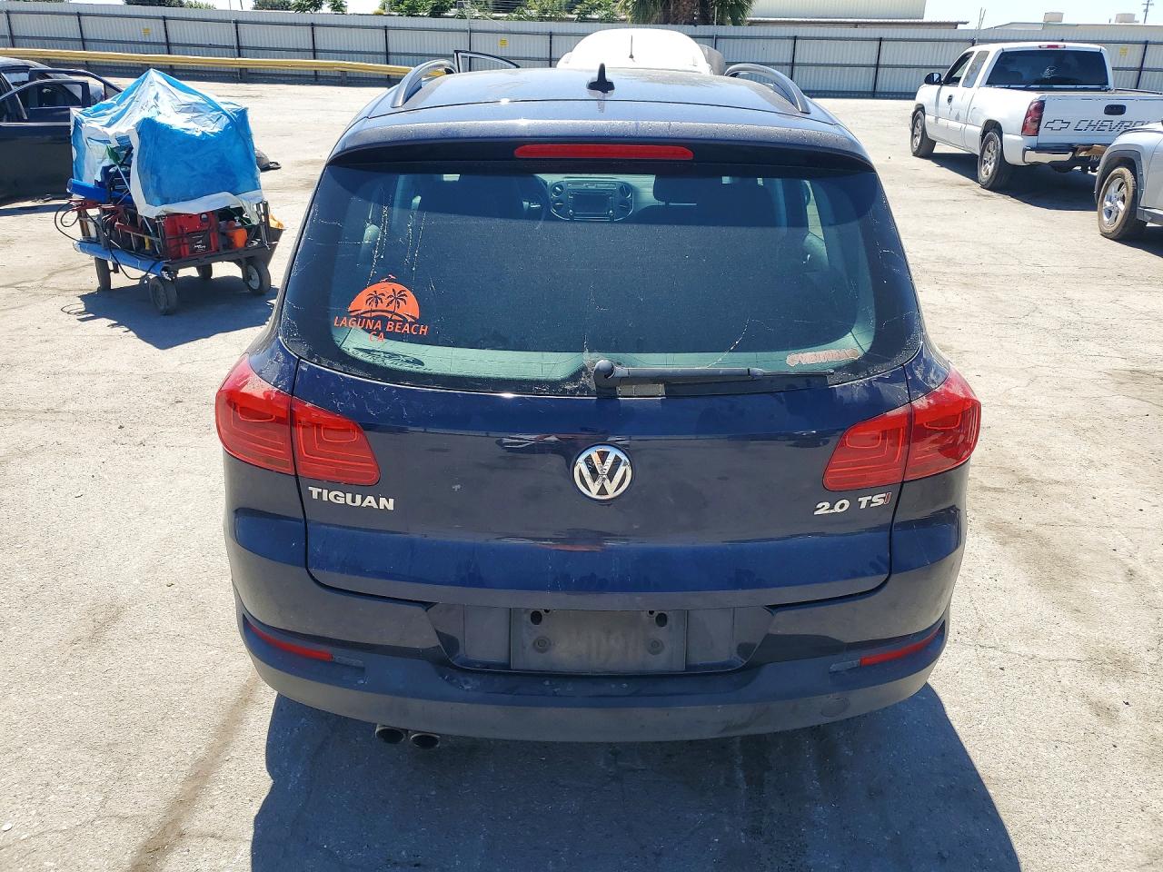 2015 Volkswagen Tiguan S Синий vin: WVGAV7AX6FW524233