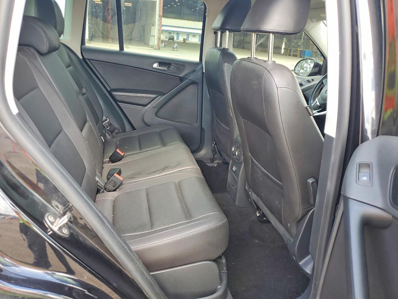2016 Volkswagen Tiguan S Black vin: WVGAV7AX4GW517525