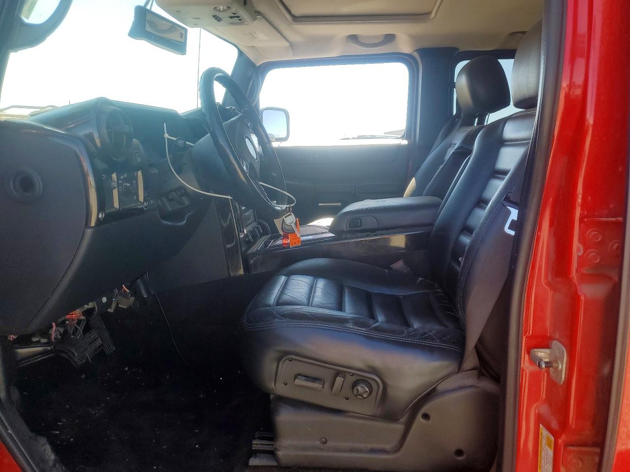 2007 Hummer H2 Red vin: 5GRGN23U47H108111