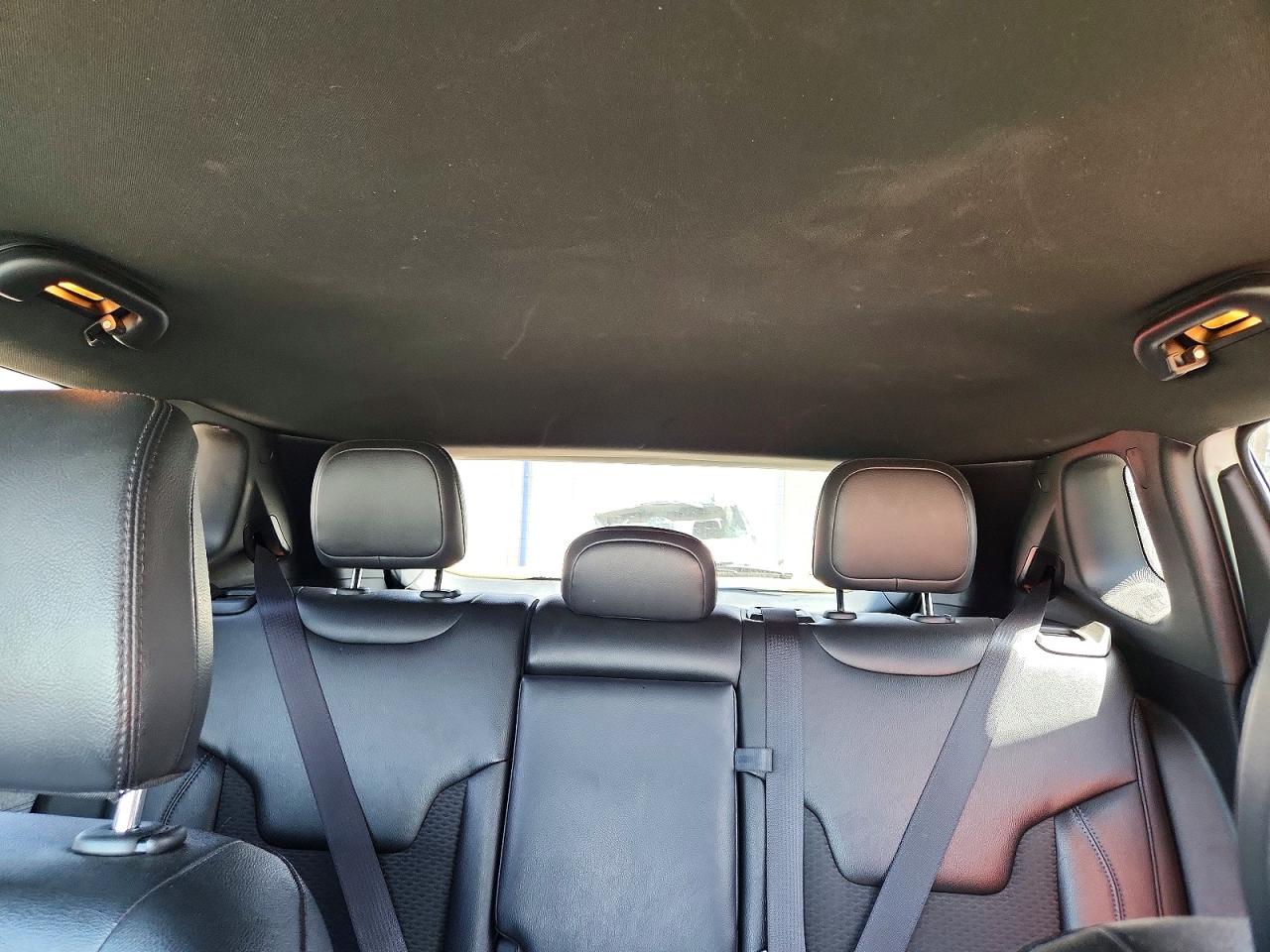 2024 Jeep Compass Latitude Белый vin: 3C4NJDBN4RT117566
