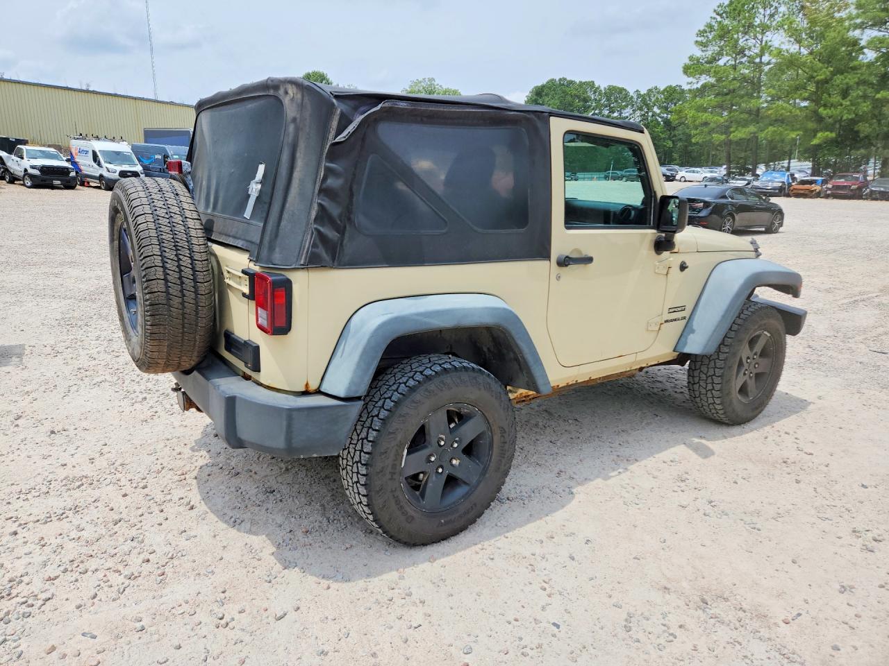 2011 Jeep Wrangler Sport Tan vin: 1J4AA2D11BL620366