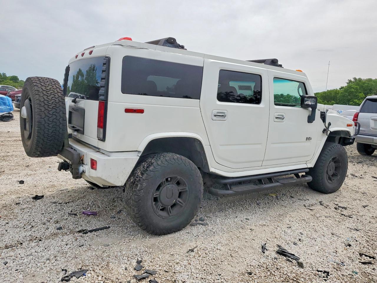 2007 Hummer H2 White vin: 5GRGN23U17H105117