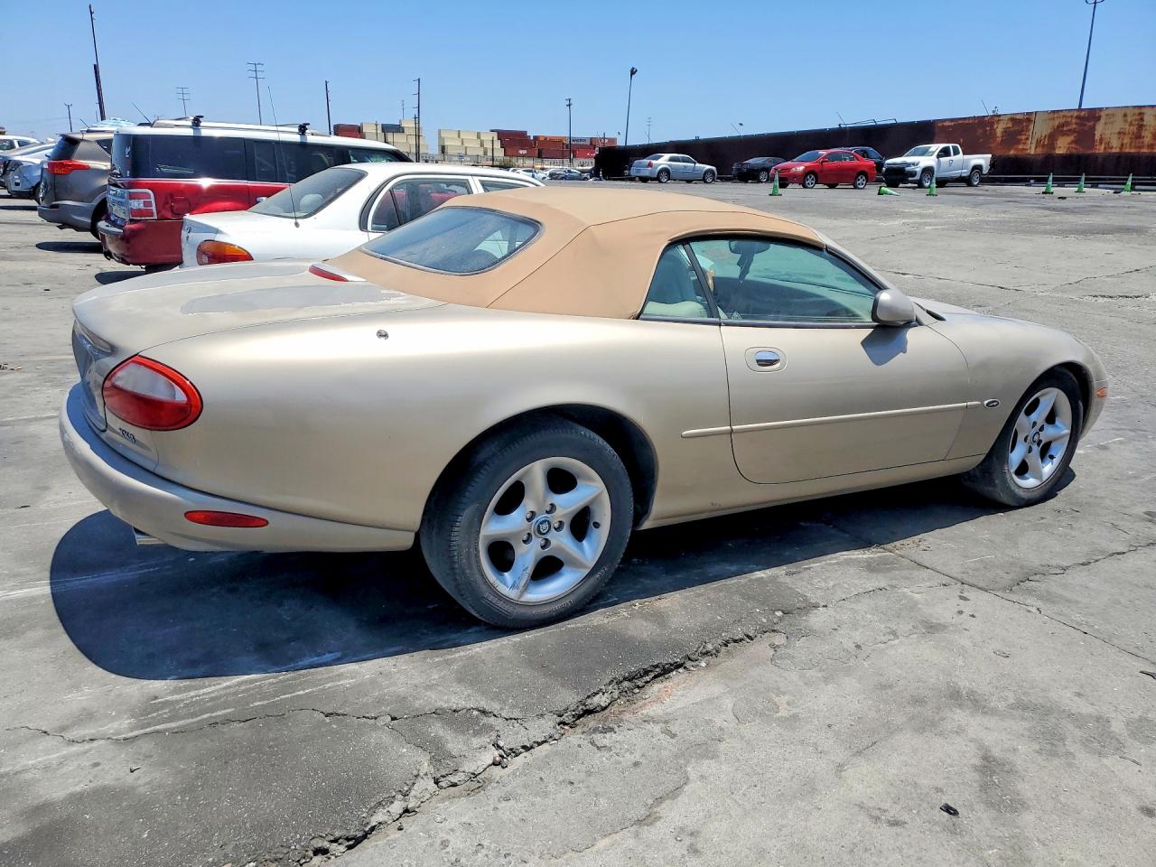 2000 Jaguar Xk8 Tan vin: SAJJA42C0YNA02298