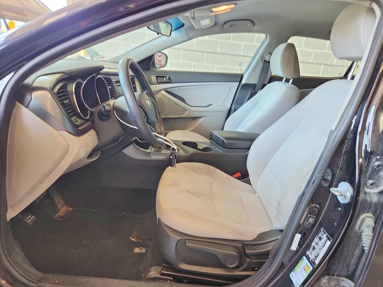 2013 Kia Optima Lx Black vin: 5XXGM4A71DG223755