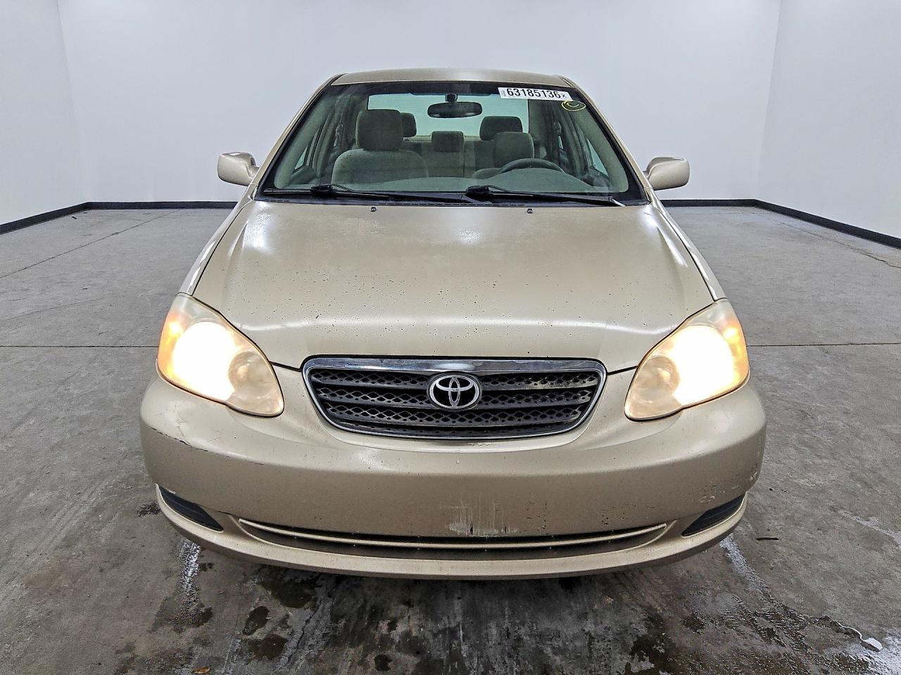 2005 Toyota Corolla Le Beige vin: 1NXBR32E35Z411090
