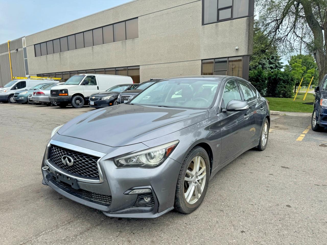 2018 Infiniti Q50 3.0t Luxe Gray vin: JN1EV7AR6JM611757