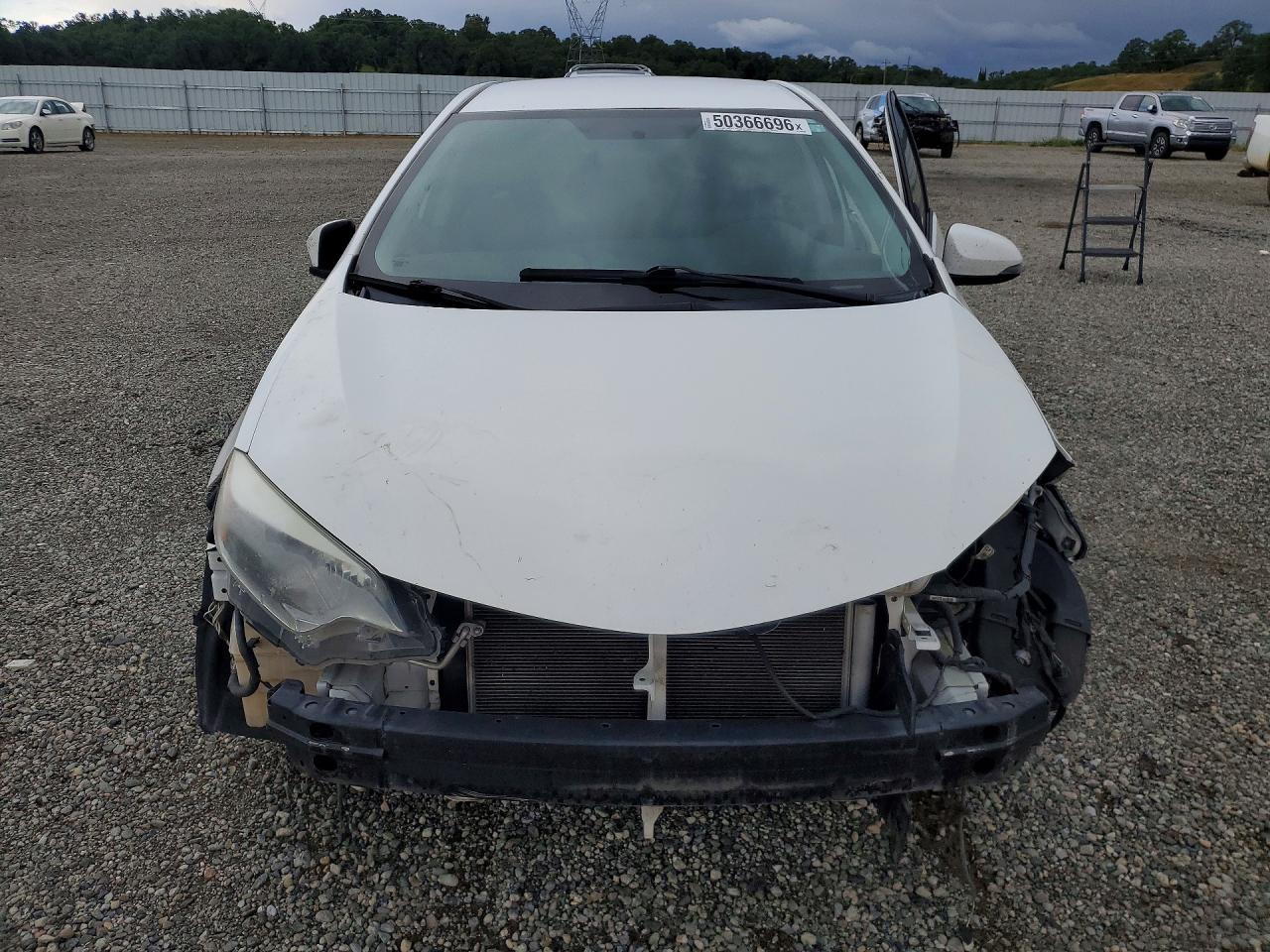 2014 Toyota Corolla S Plus White vin: 5YFBURHE8EP160576
