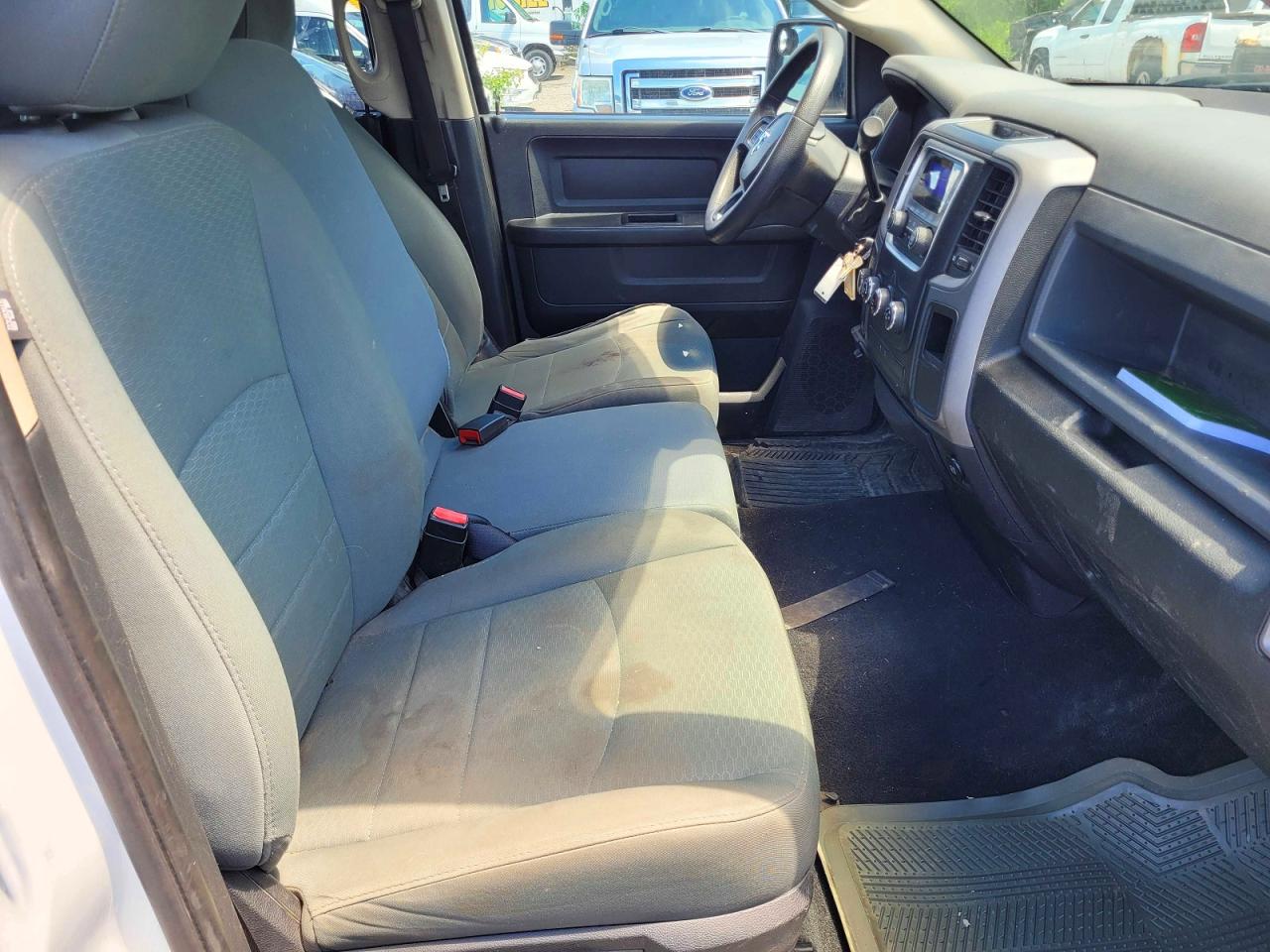2014 Ram 1500 St White vin: 1C6RR7FT4ES392362